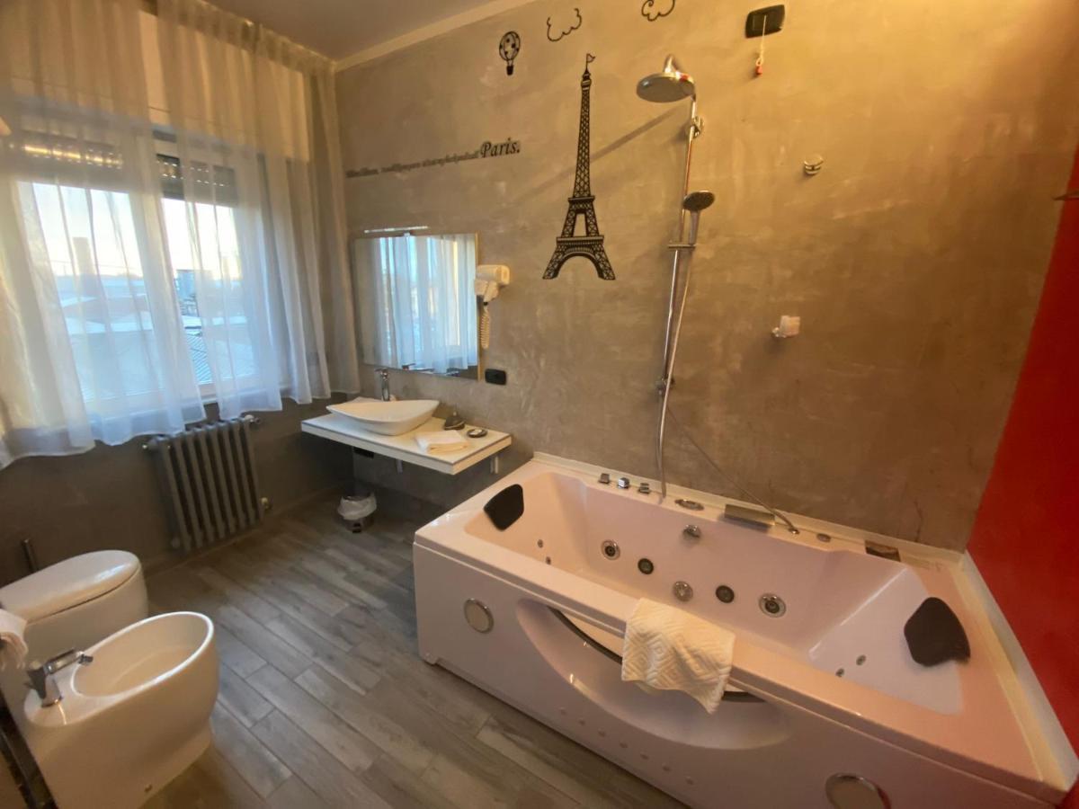 B2In Suite & Office Capriate San Gervasio Ngoại thất bức ảnh