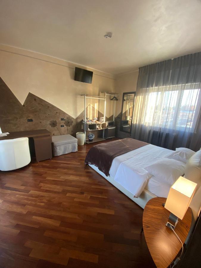 B2In Suite & Office Capriate San Gervasio Ngoại thất bức ảnh