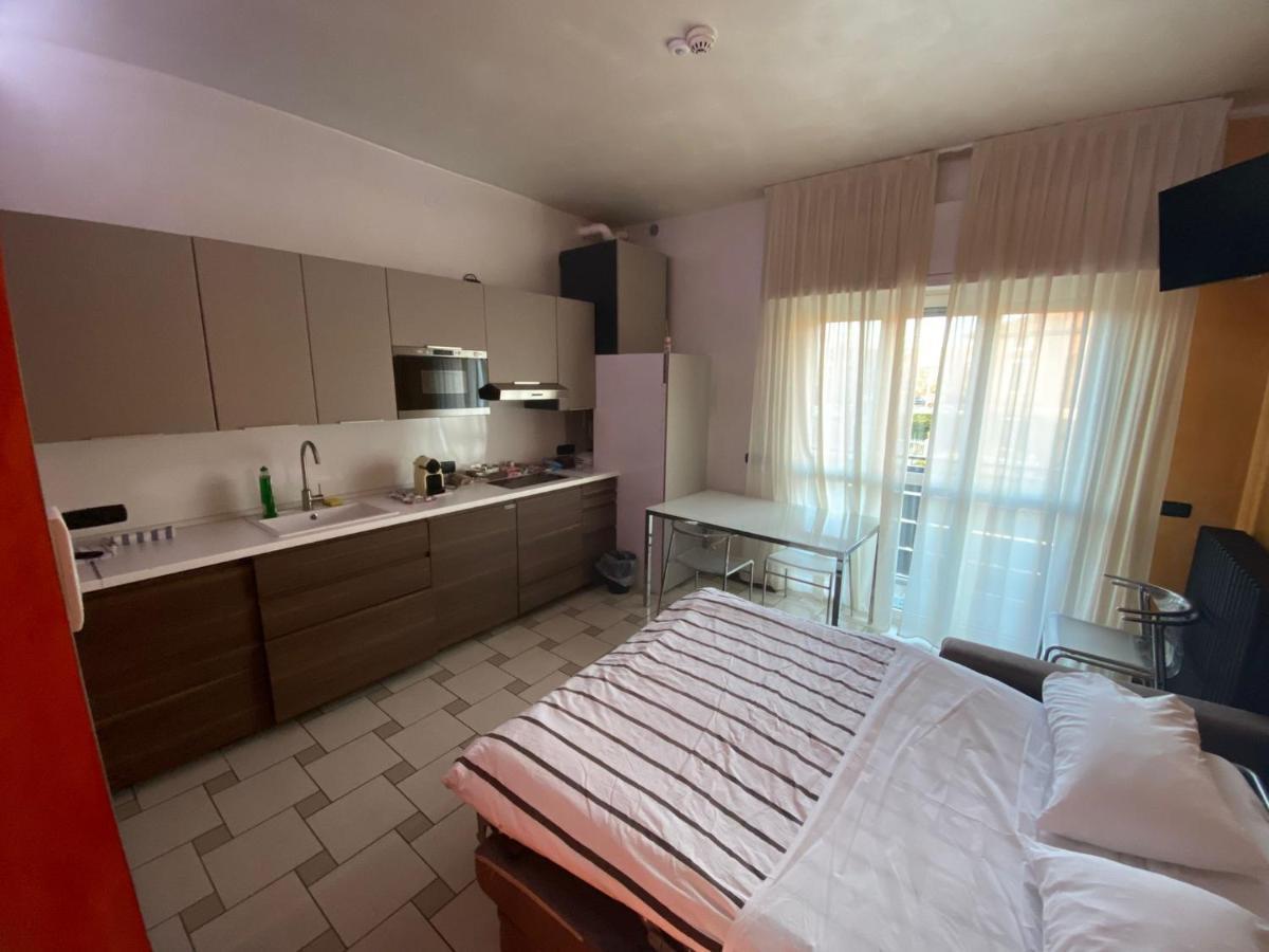 B2In Suite & Office Capriate San Gervasio Ngoại thất bức ảnh
